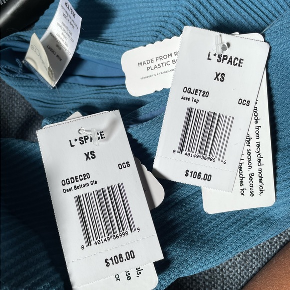 L*Space XS Oceanside set, Desi Bottom, Jess Top - Picture 7 of 7